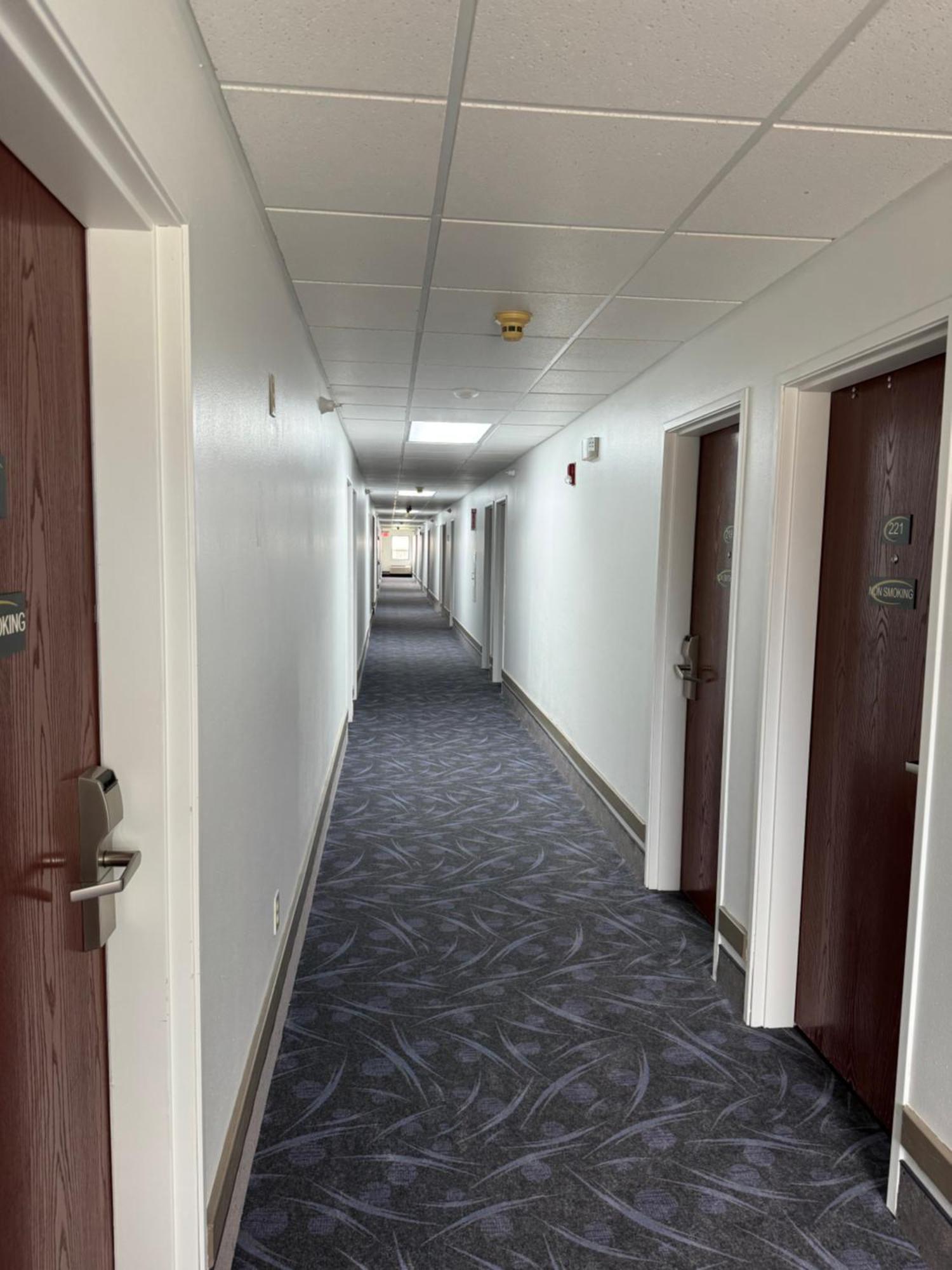 Super 8 By Wyndham Mason City Ngoại thất bức ảnh